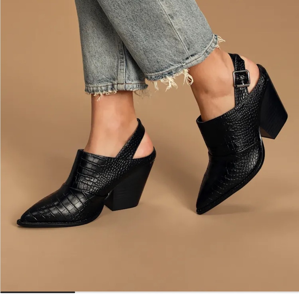 Chinese Laundry Black Croc-Patterned Slingback Heels